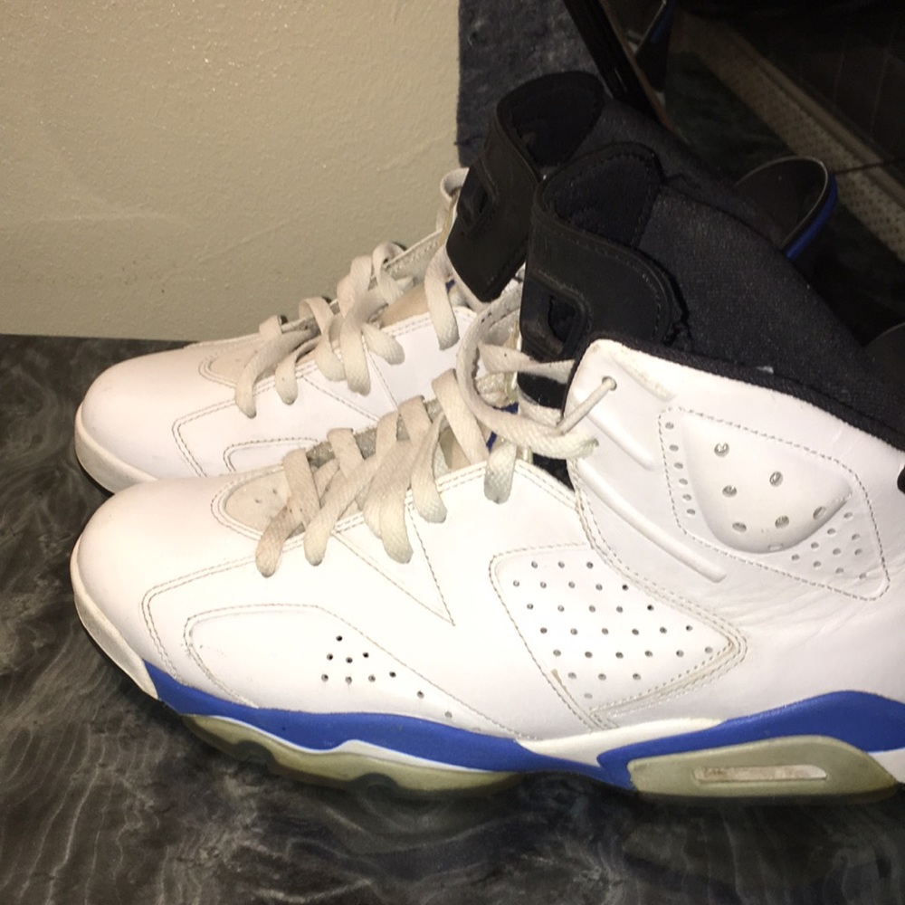 Air Jordan Retro 6 "Sport Blue"
